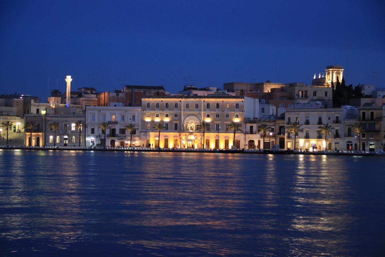 Palazzo Pinto B&B Brindisi Luaran gambar