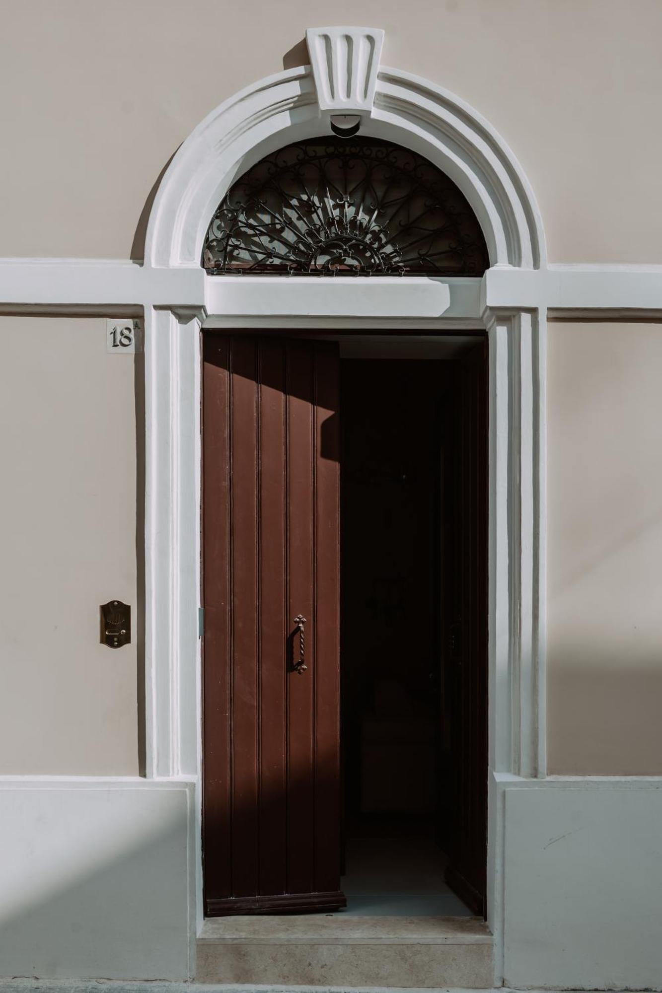 Palazzo Pinto B&B Brindisi Luaran gambar